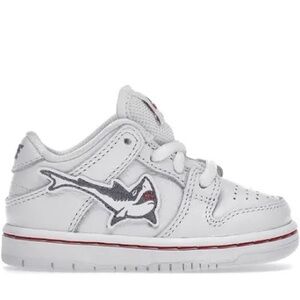 Nike SB Shark Dunk